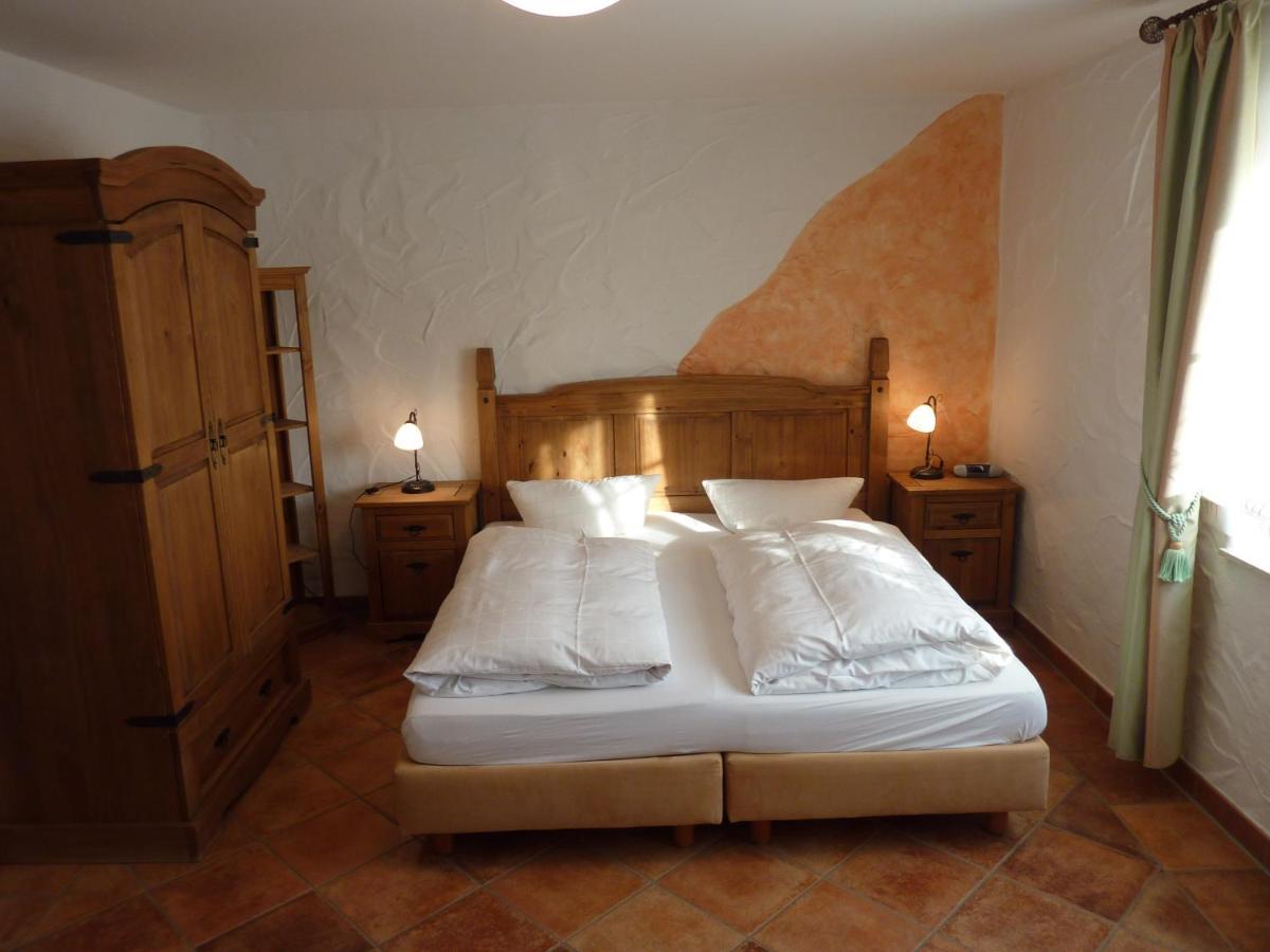 Zum Schlangenkoenig Hotel Burg Eksteriør billede