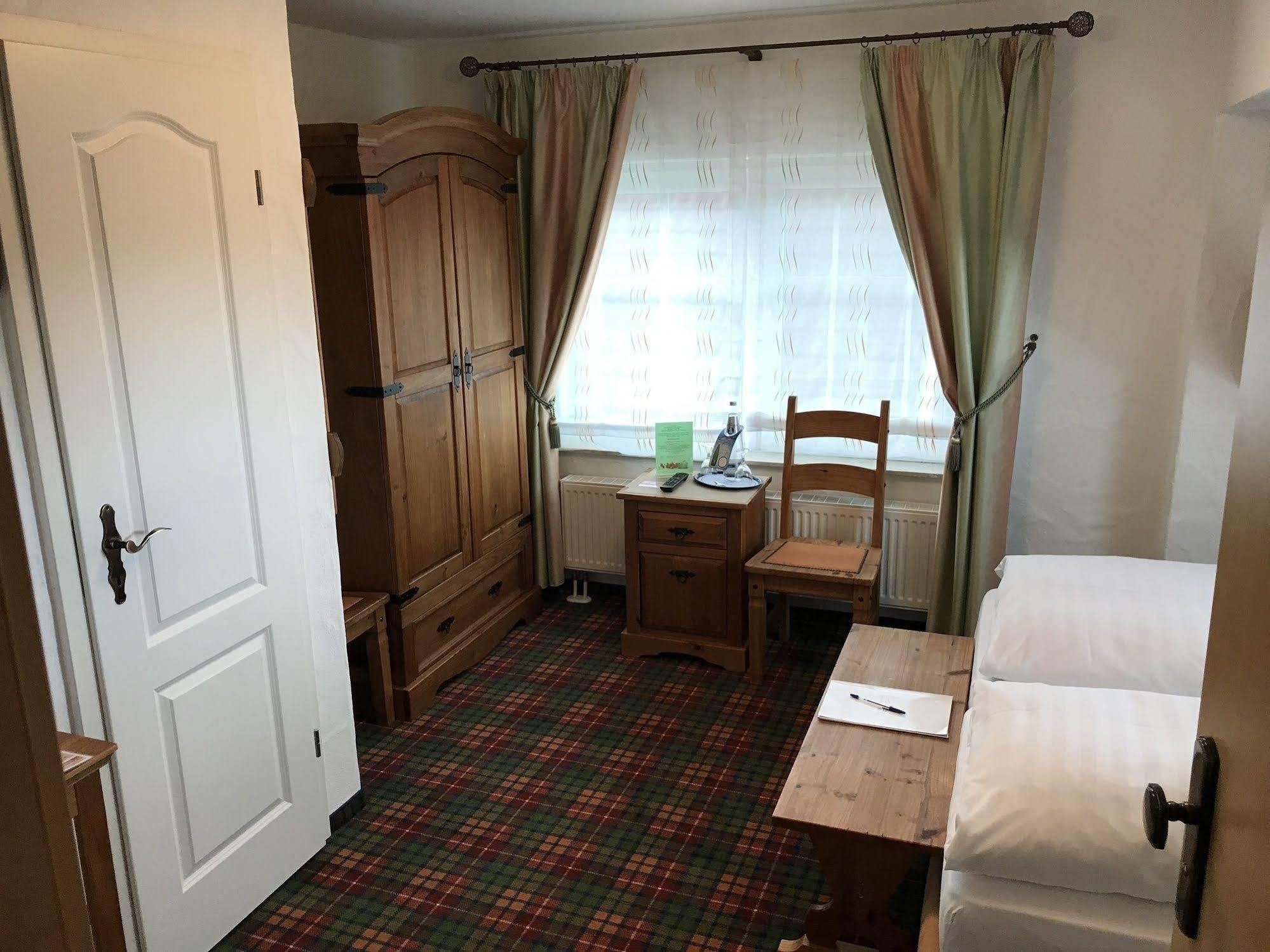 Zum Schlangenkoenig Hotel Burg Eksteriør billede
